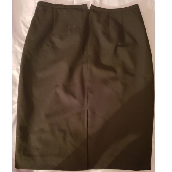 Calvin Klein Skirt Black - Picture 2 of 3